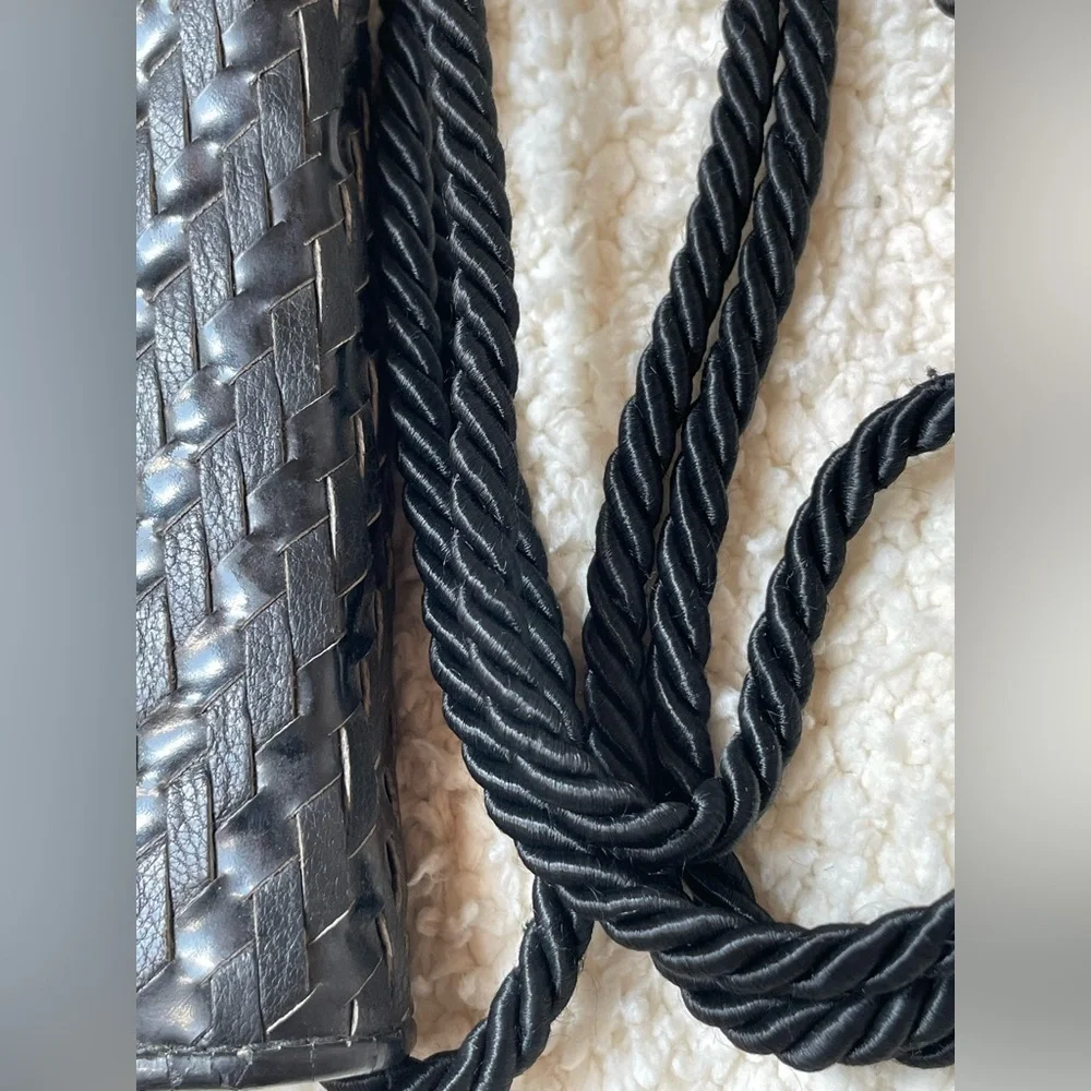 Fendi Vintage Black Woven Leather Rope Strap Crossbody Bag - Picture 4 of 16